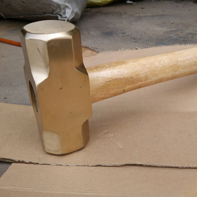 Martello ottagonale in ottone  - Home Improvement Services recensione e prezzo