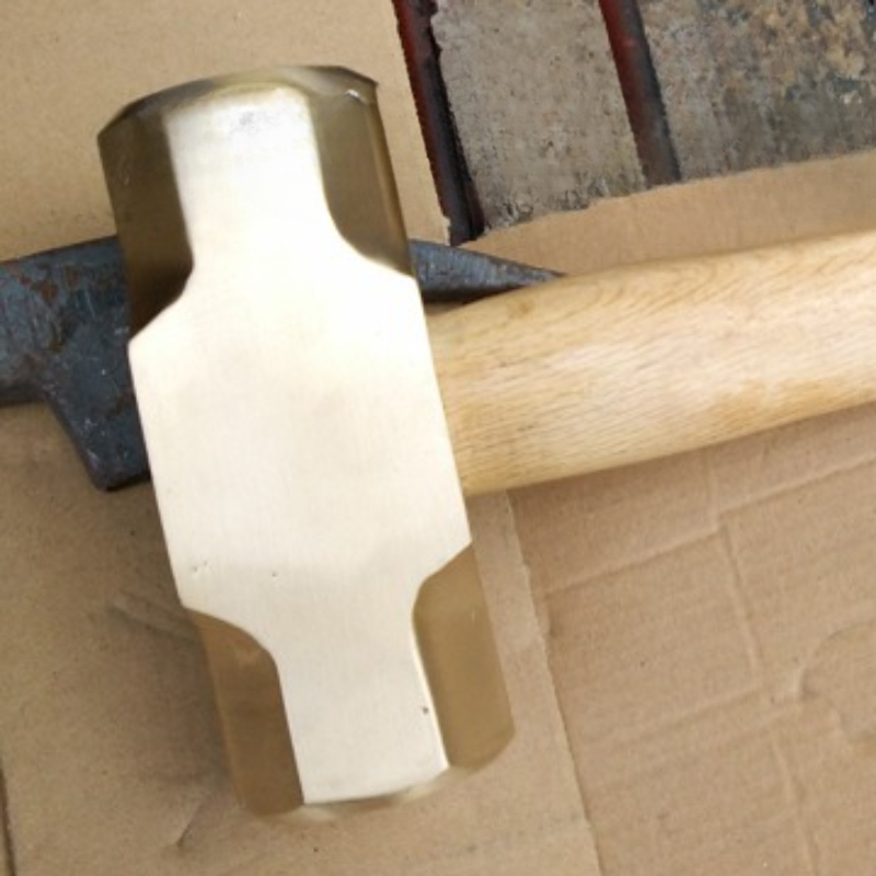 Martello ottagonale in ottone  - Home Improvement Services recensione e prezzo